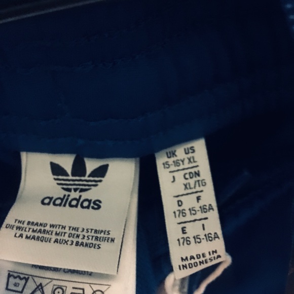 Adidas - Picture 3 of 8